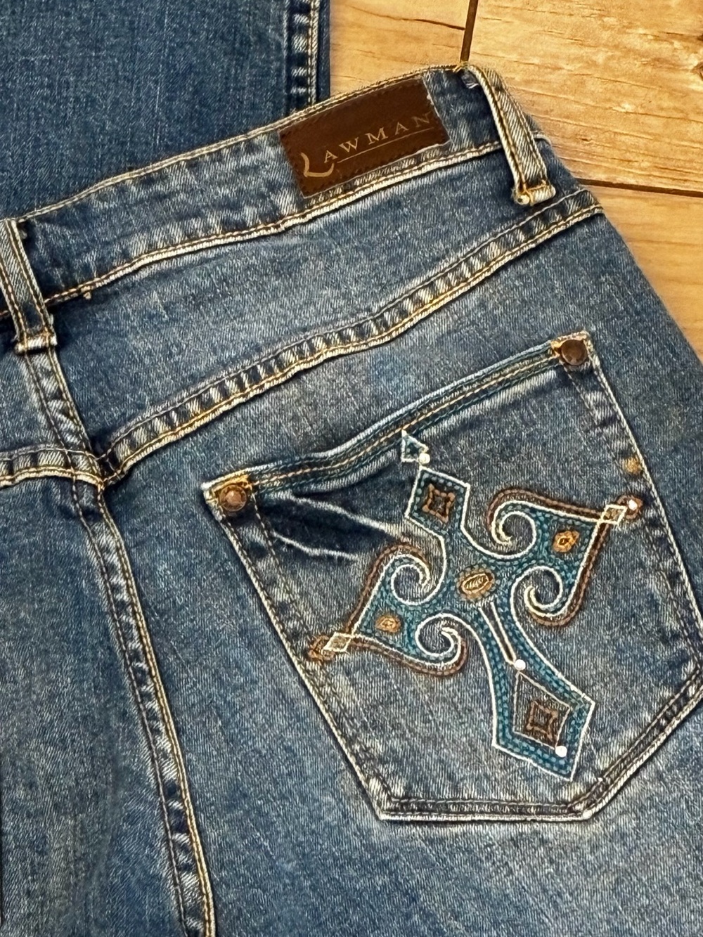 Women's Blue Boot-Cut Jeans with Embroidered Back Pocket